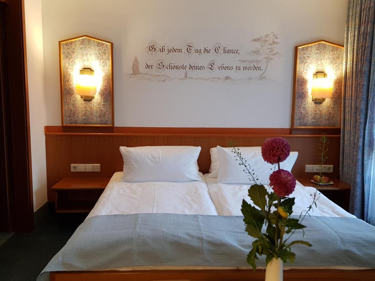 Hotel Graf Eberhard Bad Urach Exterior photo
