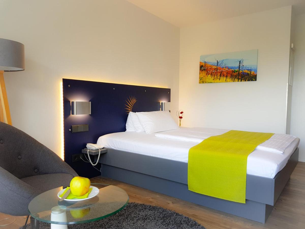 Hotel Graf Eberhard Bad Urach Exterior photo